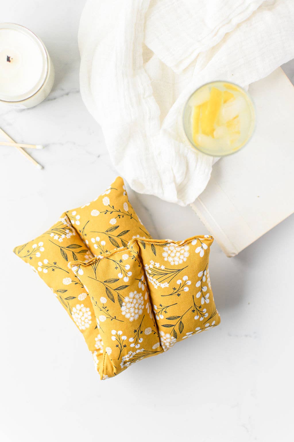 Heating Pad Neck Wrap, Hot + Cold Flaxseed Pack -Gold Floral